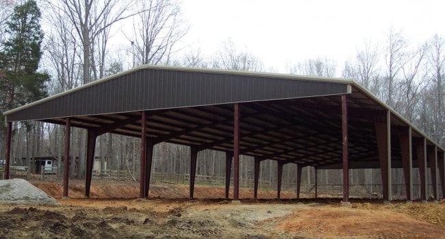 riding arena with post and beam endwall and gable sheeting