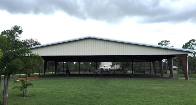 steel riding arena with clearspan endwalls and gable sheeting
